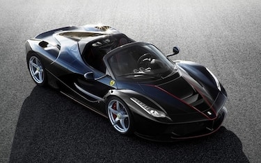 la-ferrari-aperta-1