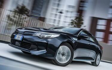 kia-optima-plug-in-hybrid-2
