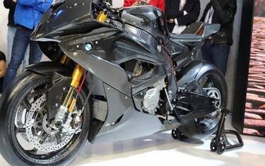 bmw-hp-4-race4