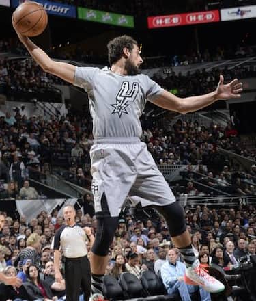 belinelli_spurs_getty