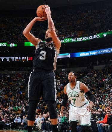 belinelli_spurs_celtics_getty
