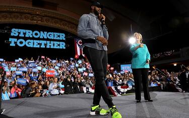 00_lebron_james_clinton_getty