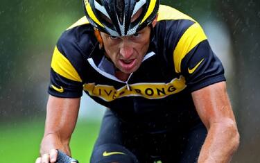 armstrong_primo_piano_maglia_livestrong
