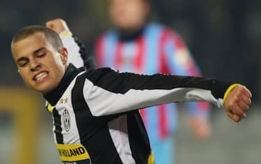 Juventus' Sebastian Giovinco celebrates after he scored during the Italy's Cup round of sixteen match between Juventus and Catania at Turin's Olympic Stadium, Wednesday , Jan. 14, 2009. (AP Photo/Alberto Ramella)
