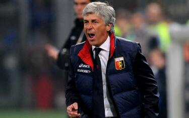 20090503 GENOVA -SPO-CALCIO: CAMPIONATO DI SERIE A: GENOA -SAMPDORIA - L'allenatore del Genoa Gian Paolo Gasperini , questa sera allo stadio Luigi Ferraris di Genova.
-ANSA/LUCA ZENNARO/KLD 