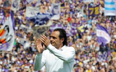 cesare_prandelli_saluta_pubblico