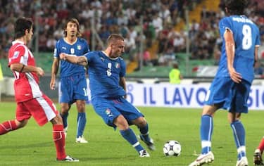 de_rossi_italia_tiro_548x345