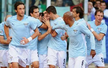 abbraccio_zarate_lazio_siena_11a_giornata