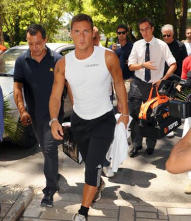 totti_298x345