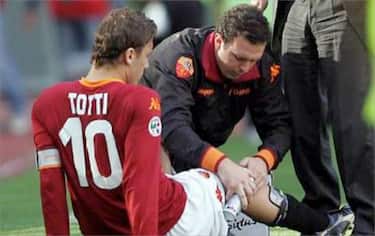 totti_roma_infortunio_ginocchio