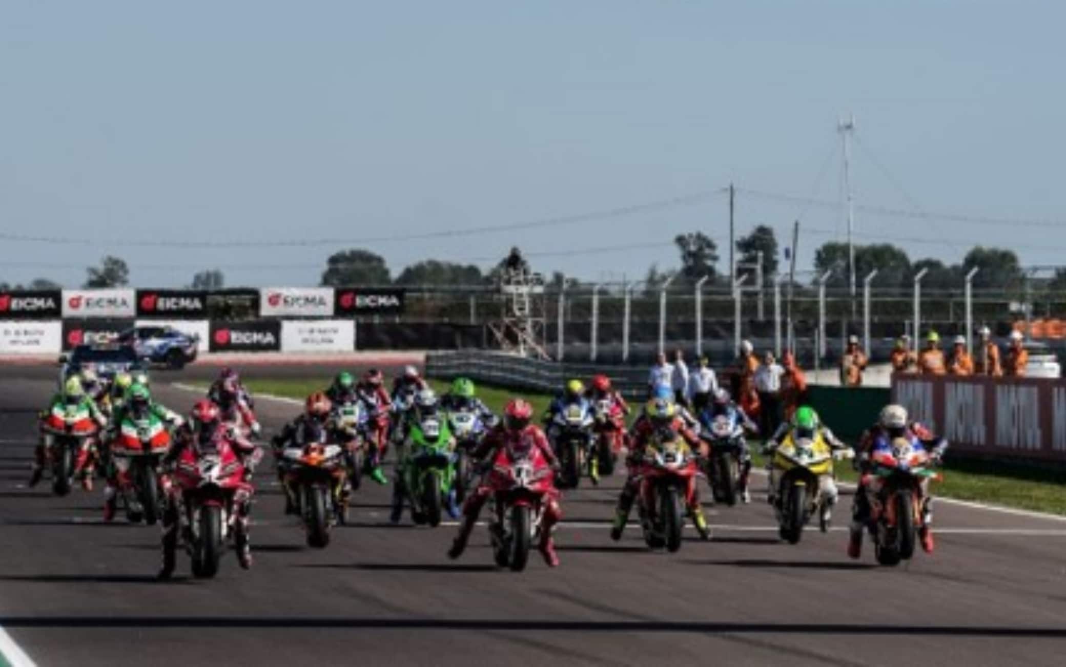Superbike: ultimo round stagionale a Jerez tra record e sfide 2027