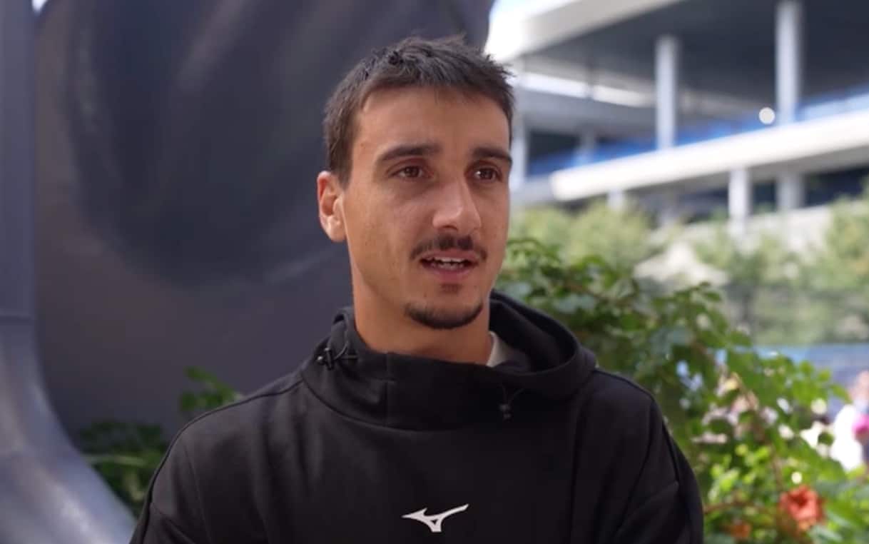 https://sport.sky.it/assets/images/b1a405f431186a2102adc6c9f8589bfc2d4b6a61/skysport/it/tennis/video/2026/08/29/sonego-intervista-us-open-video-1120725/Sonego_screen.jpg?im=Resize,width=1218