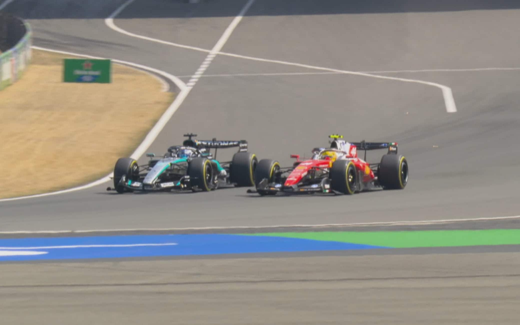 Hamilton-Russell, sfida mozzafiato nella Sprint in Cina: guarda tutti i sorpassi. VIDEO