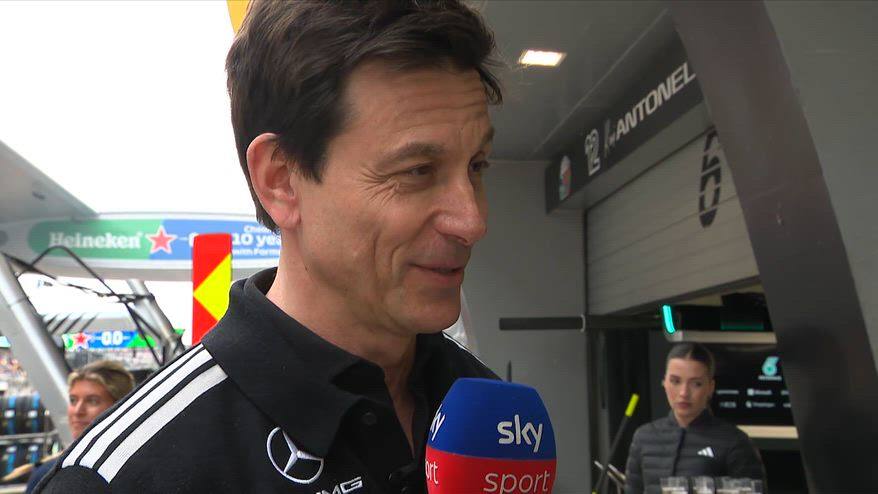 Wolff: "Kimi entrato nel gruppo dei vincitori con Mercedes"