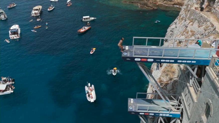 Tuffi dalle grandi altezze: Coppa del mondo a Porto Flavia