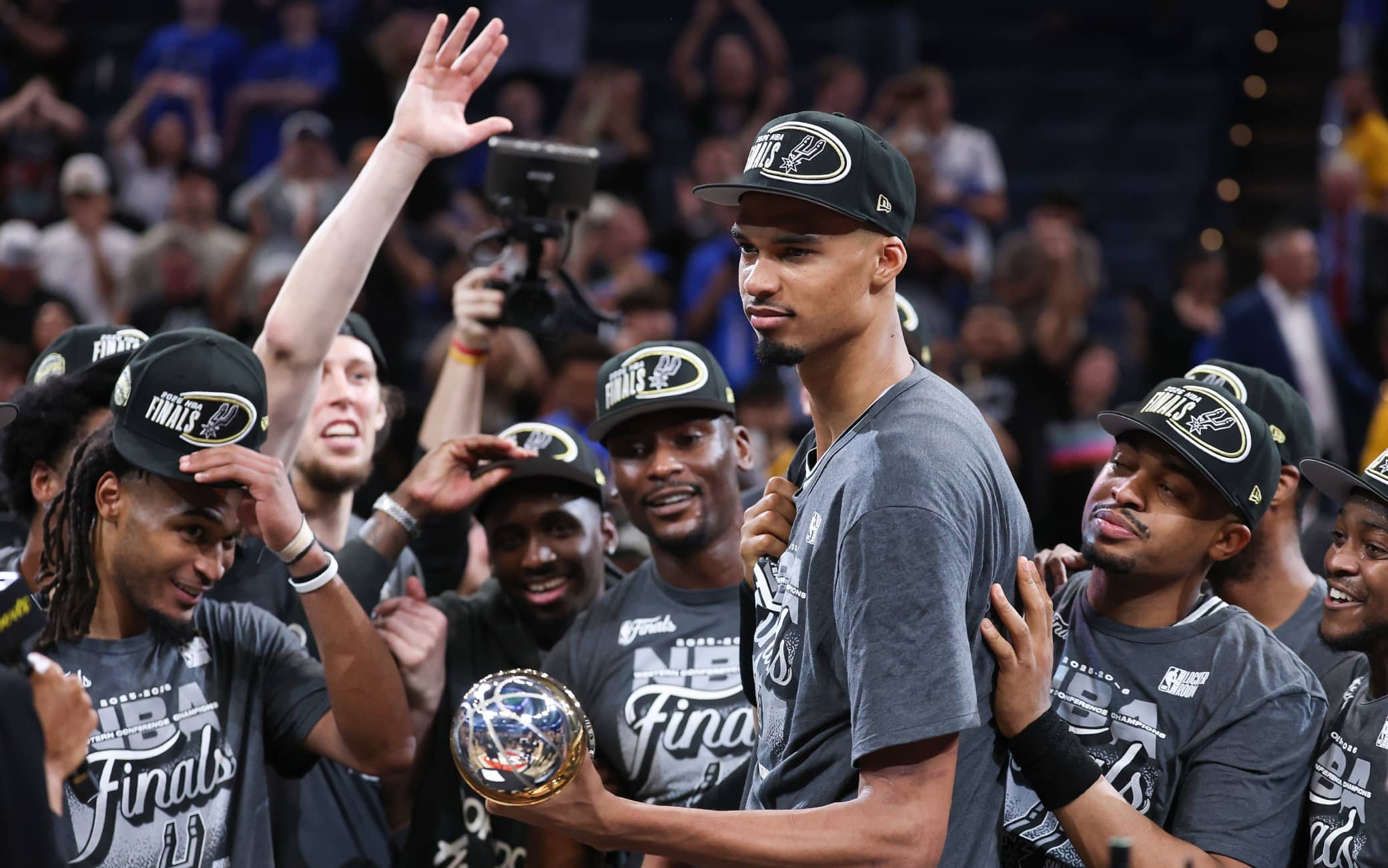 NBA, Wemby è l'MVP delle finali a Ovest e si lancia: "Ora altre 4 vittorie, go Spurs go!"