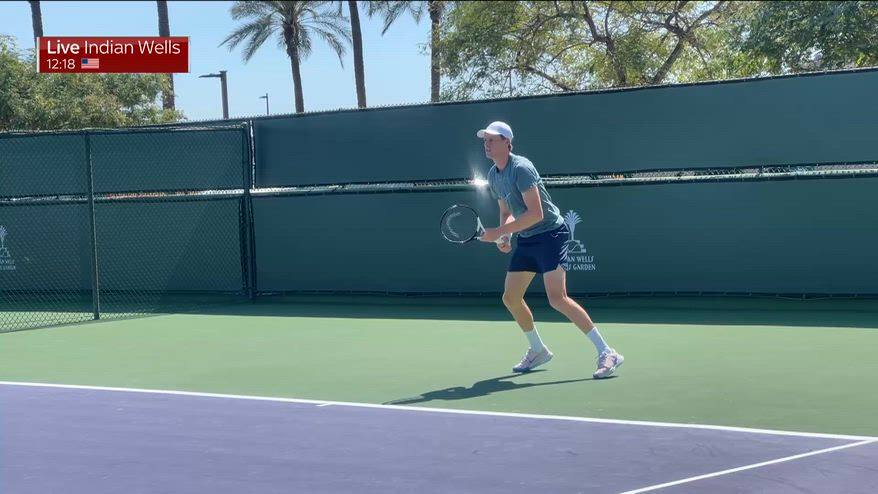 Sinner, il warm up prima della finale di Indian Wells