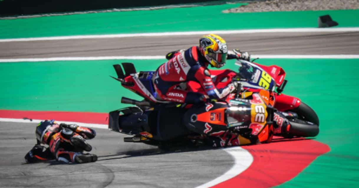 https://sport.sky.it/assets/images/b49b3a90e0b910d85b740dcfd5a07799d0f0f935/skysport/it/motori/motogp/video/2026/05/16/gp-barcellona-sprint-partenza-mir-binder-sky-tech-1098395/mir_binder_dorna_og.jpg?im=Resize,width=1218