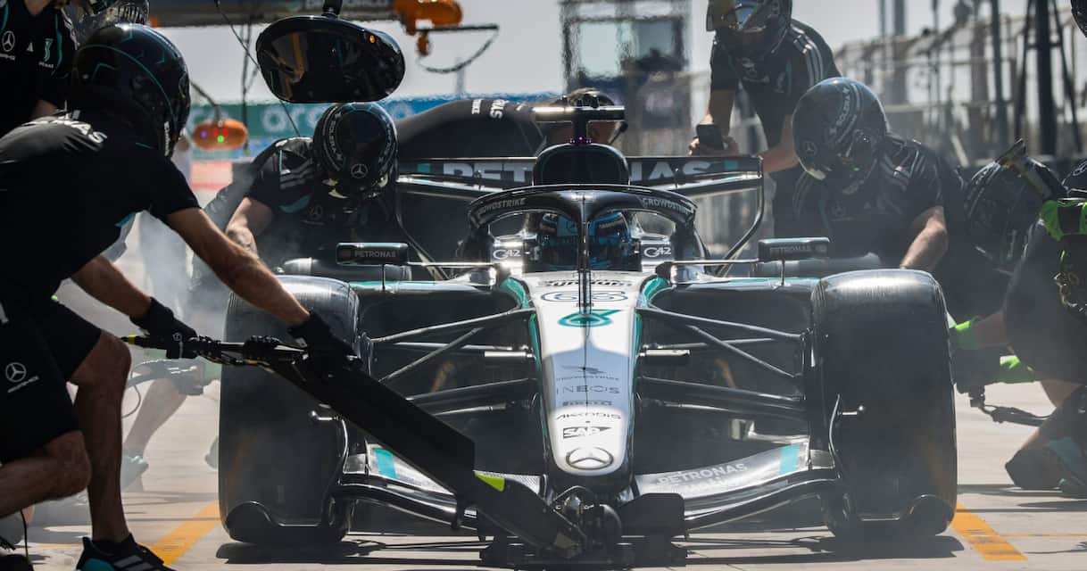 https://sport.sky.it/assets/images/b4b963072410342a68a7dda765c8314091ff3839/skysport/it/motori/formula-1/video/2026/02/13/f1-bahrain-test-pronostici-commento-video-1074264/og_mercedes_f1_team_bahrain.jpg?im=Resize,width=1218