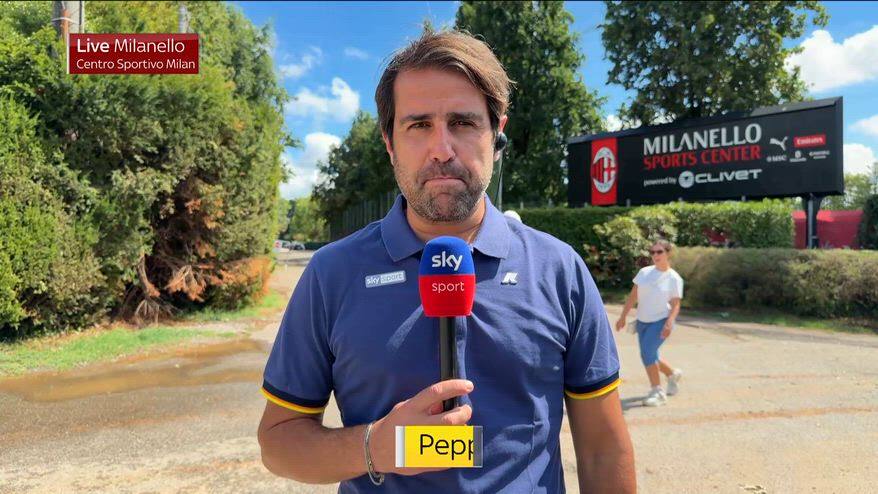 Leao a Milanello, in attesa dell'Aston Villa