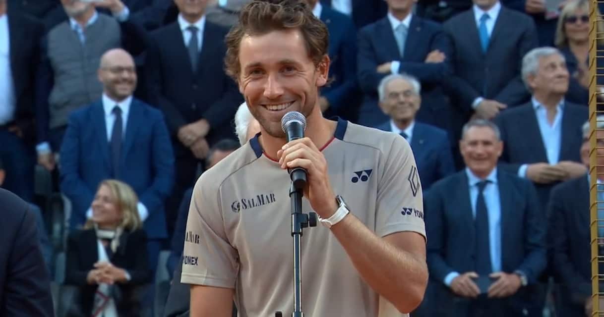 https://sport.sky.it/assets/images/b59556436f26af24e384b659400bbaebe4d777ff/skysport/it/tennis/video/2026/05/17/ruud-internazionali-roma-discorso-video-1098788/ruud_og.jpg?im=Resize,width=1218