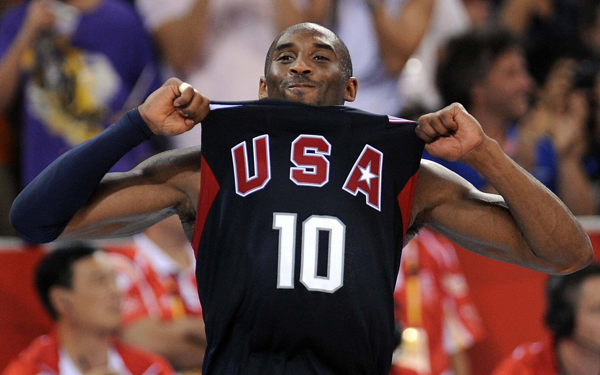 NBA, Los Angeles celebra il Kobe Bryant 'olimpico' prima dell'All-Star Game. VIDEO