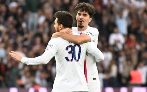 30 Lionel MESSI (psg) - 17 VITINHA (psg) during the Ligue 1 Uber Eats match between Paris and Troyes on October 29, 2022 in Paris, France. (Photo by Anthony Bibard/FEP/Icon Sport/Sipa USA) - Photo by Icon Sport/Sipa USA