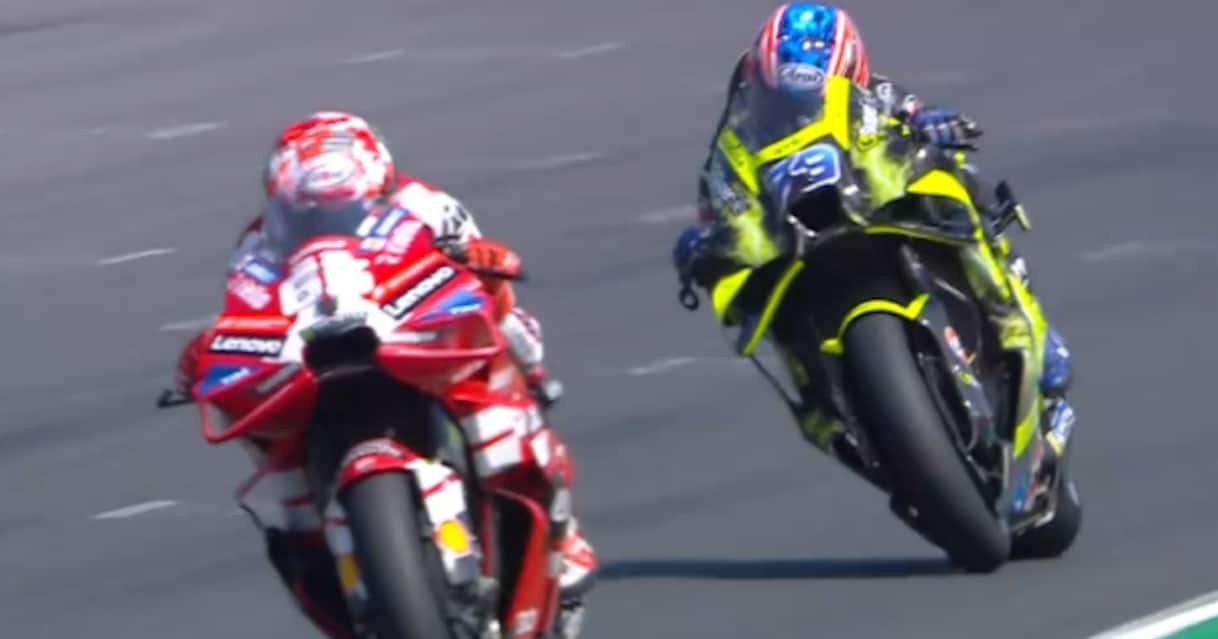 https://sport.sky.it/assets/images/b6e18e86dbf904991084fbf177d3426114a7868a/skysport/it/motori/motogp/video/2026/06/20/motogp-gp-brno-sprint-ultimo-giro-bagnaia-meda-video/bagnaia_ogura_og.jpg?im=Resize,width=1218