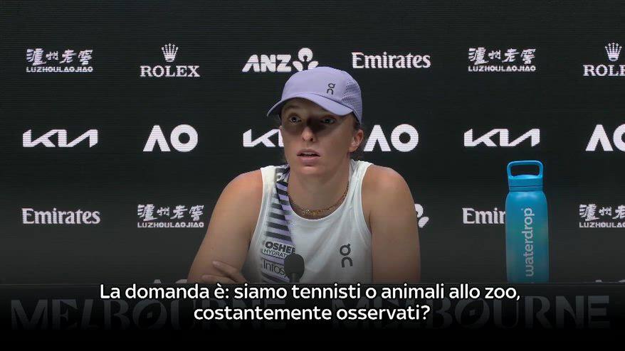 Swiatek: "Ci serve privacy, non siamo animali allo zoo"