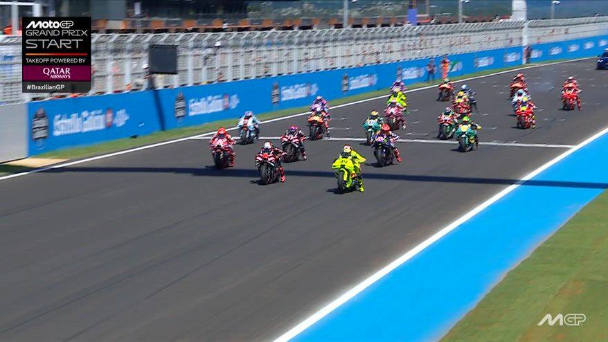 MotoGP, la partenza e il primo giro del GP in Brasile