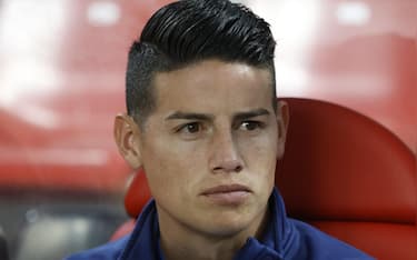 epa11608713 Rayo Vallecano's James Rodriguez looks on ahead of the Spanish LaLiga soccer match between Rayo Vallecano and CA Osasuna, in Madrid, Spain, 16 September 2024.  EPA/JUANJO MARTIN