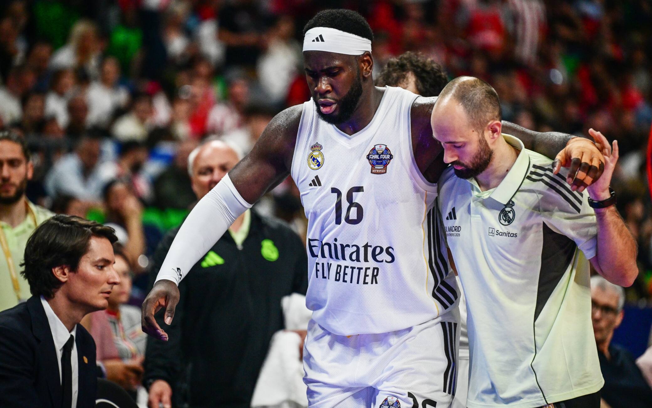 Eurolega, infortunio per Usman Garuba: si teme per il tendine d'Achille