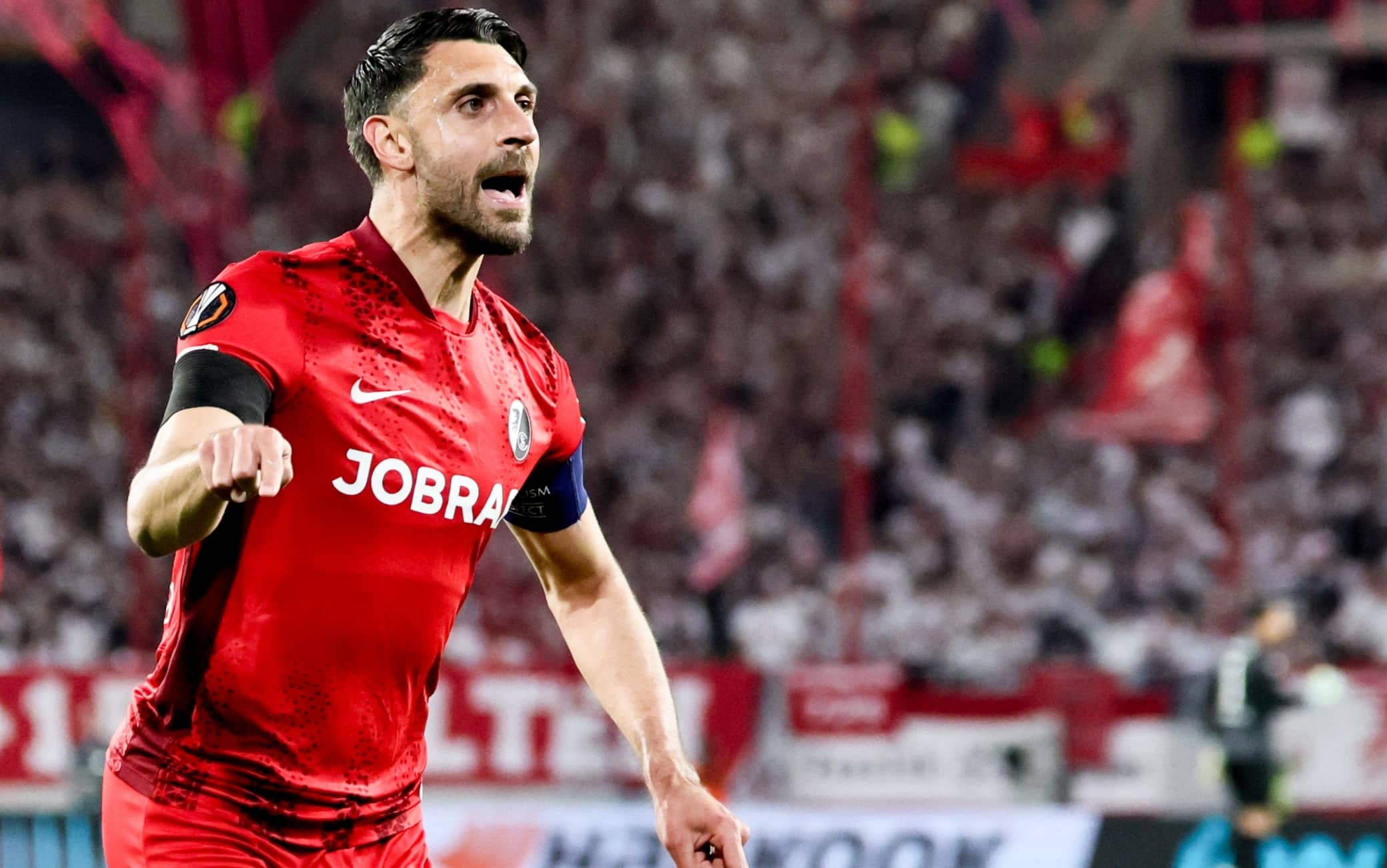 Friburgo-Celta Vigo, Grifo sblocca il match con un tiro a giro da applausi. VIDEO