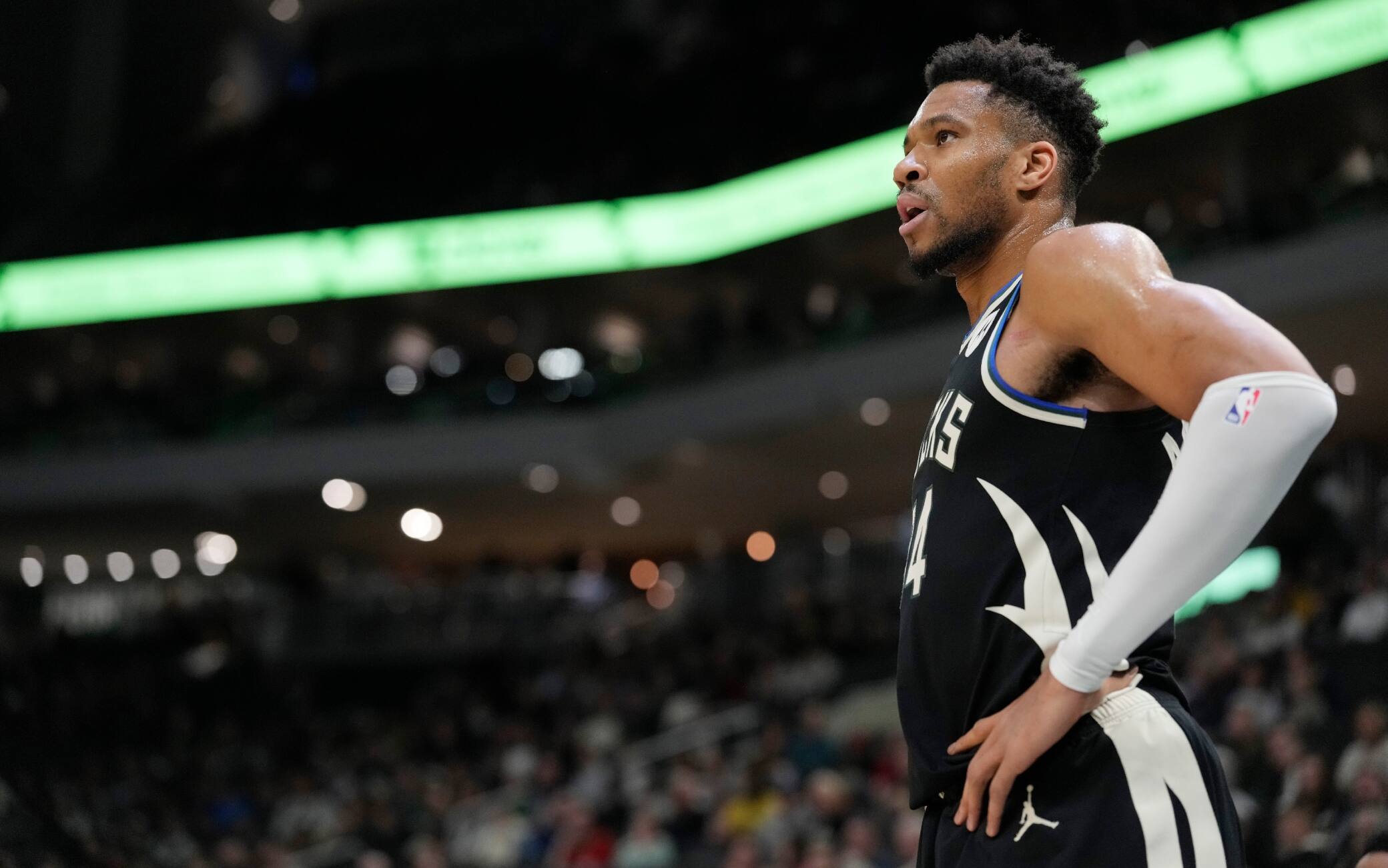 NBA, Antetokounmpo è sul mercato ma i Bucks continuano ad avere richieste altissime