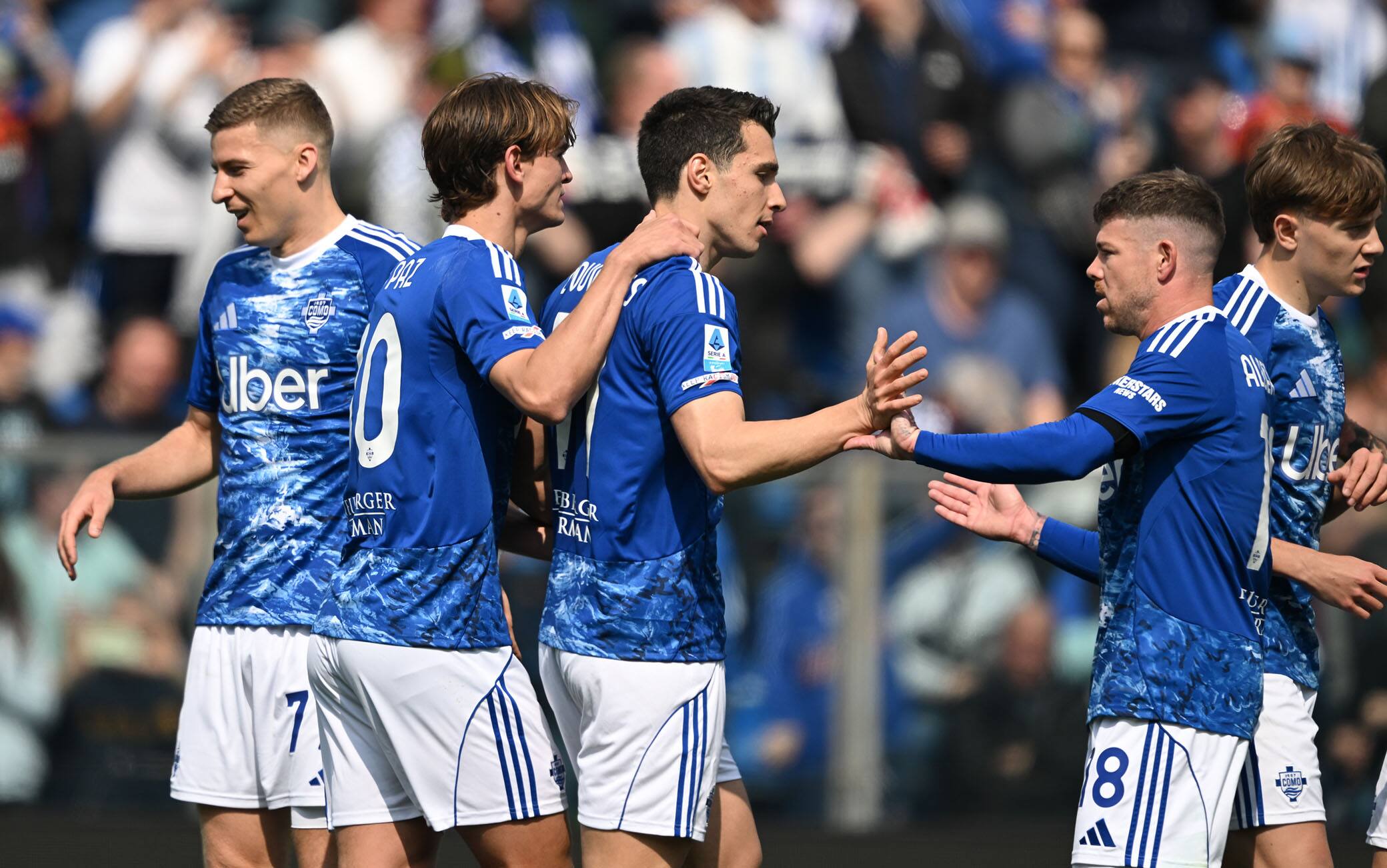Como-Pisa 5-0: gol Diao, Douvikas, Baturina, Paz e Perrone. Fabregas allunga al 4° posto
