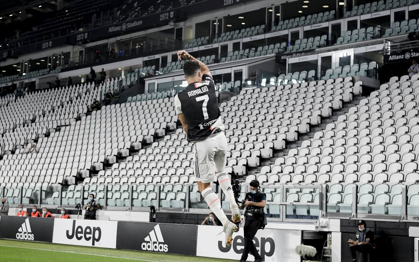 L'esultanza di CR7 allo Stadium dopo il secondo gol alla Lazio 
