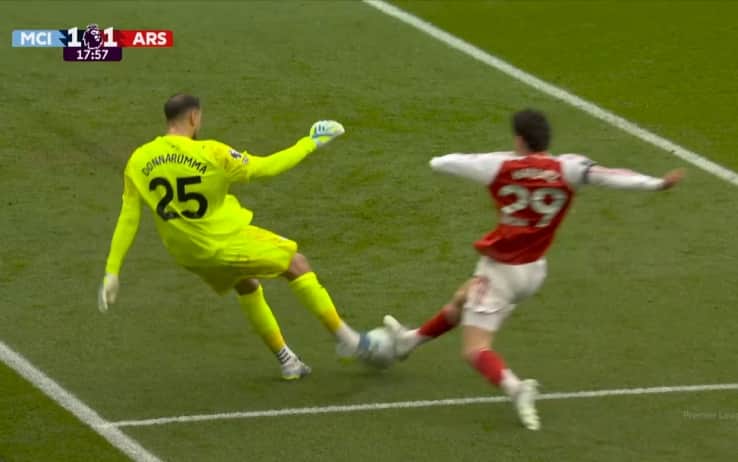 Donnarumma, il video dell'errore in Manchester City-Arsenal