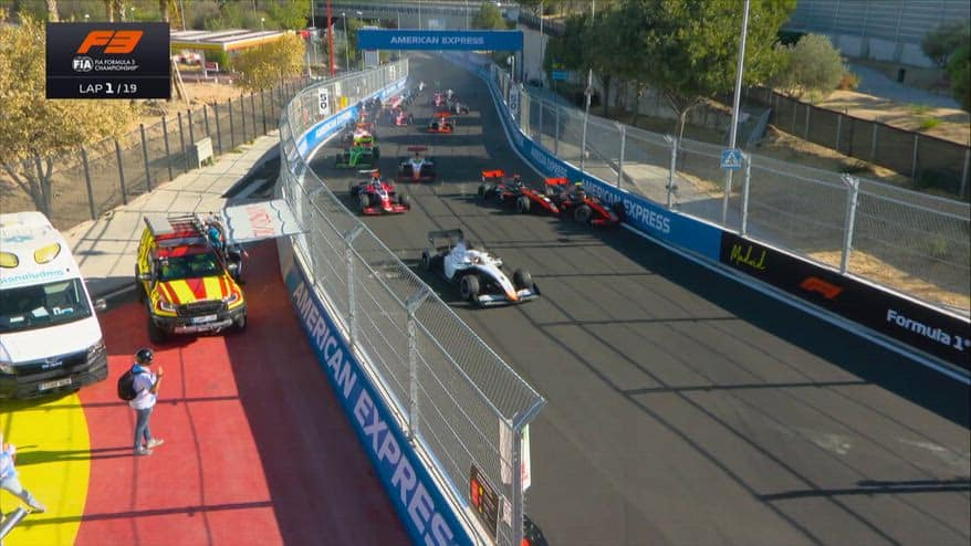 Pauroso incidente in F3, 7 macchine coinvolte