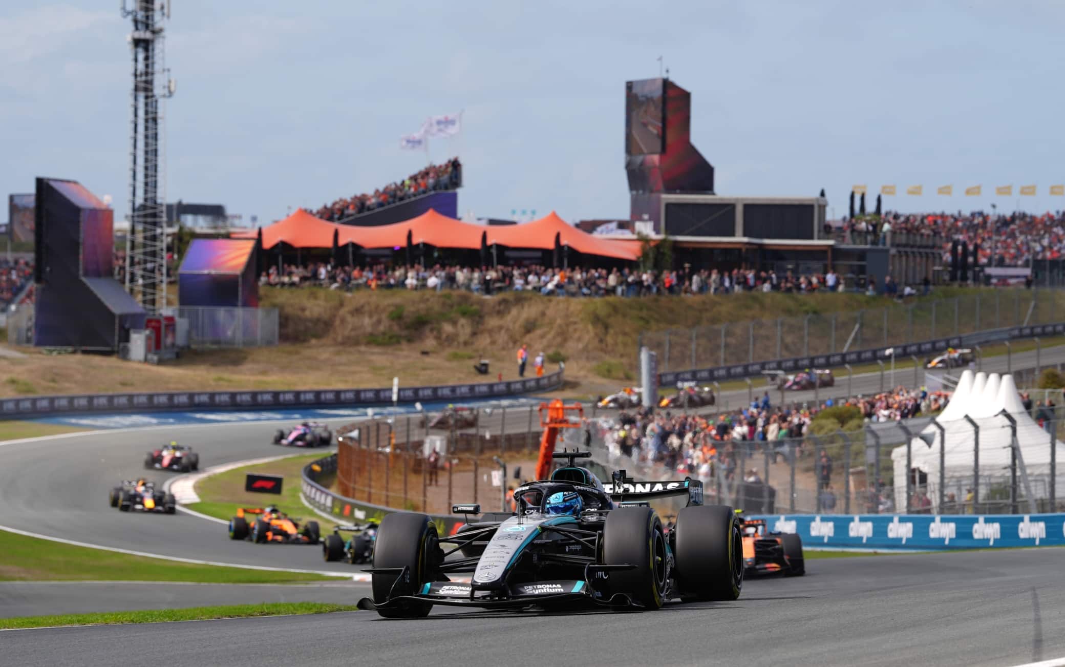 F1, oggi la Sprint del GP Olanda: tutti i risultati e i tempi a Zandvoort