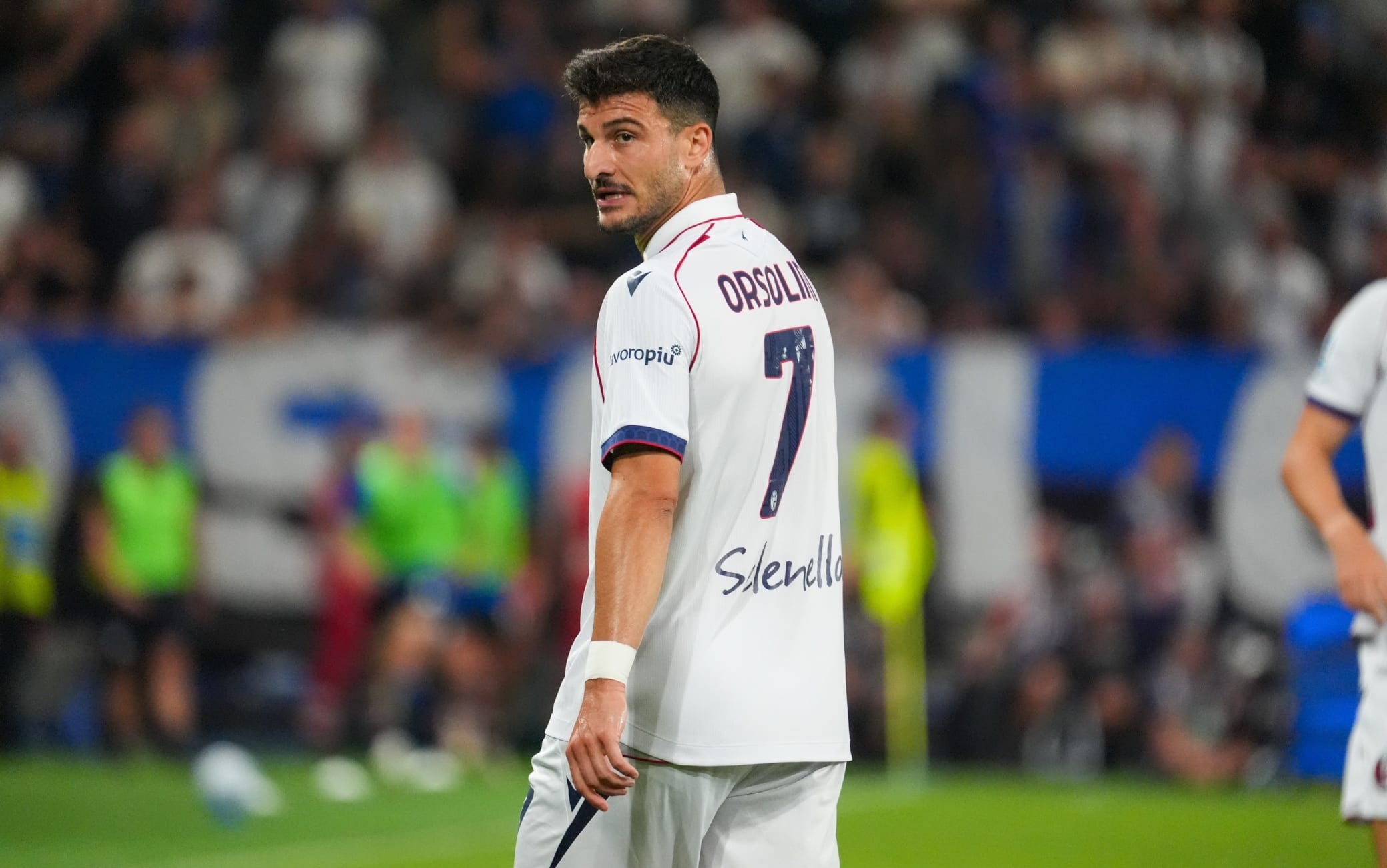 Infortunio Orsolini: l'attaccante del Bologna starà fuori 3 settimane