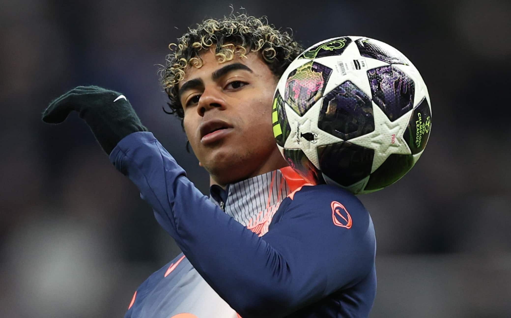 Caressa: "Yamal travalica la fisica, come faceva Ronaldo il Fenomeno". VIDEO