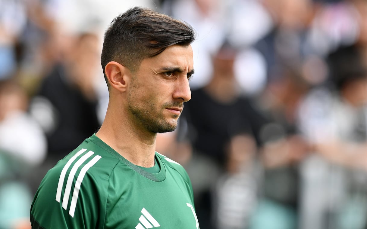 Calciomercato Palermo, per Perin la Juventus abbassa le richieste