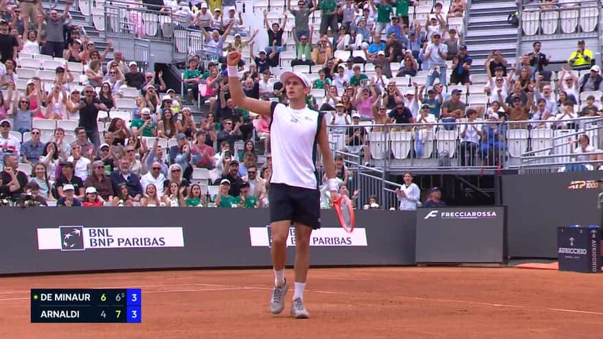 Arnaldi show: il passante con De Minaur è da applausi!
