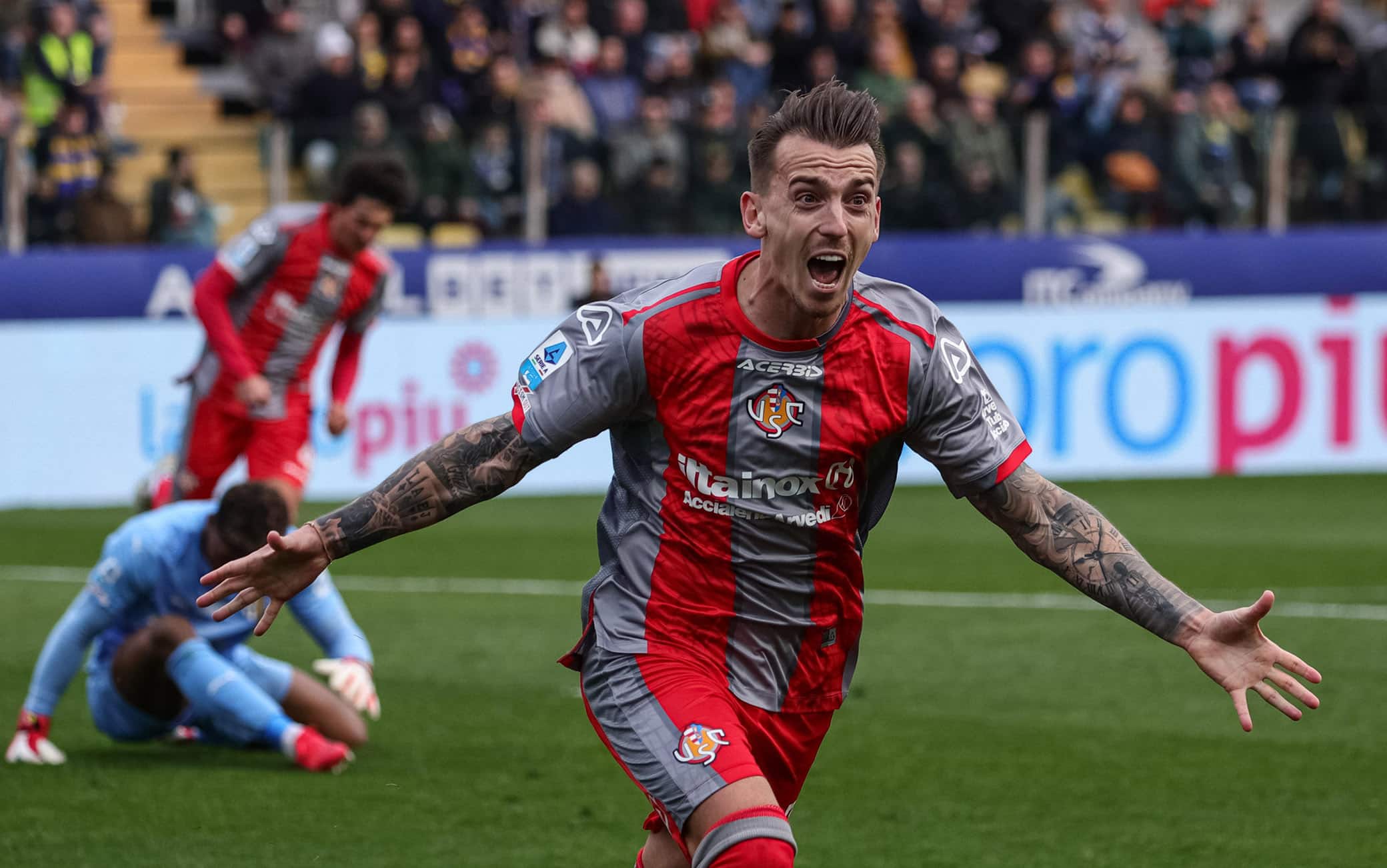 Parma-Cremonese, gol di Maleh e Vandeputte. Colpo salvezza all'esordio per Giampaolo
