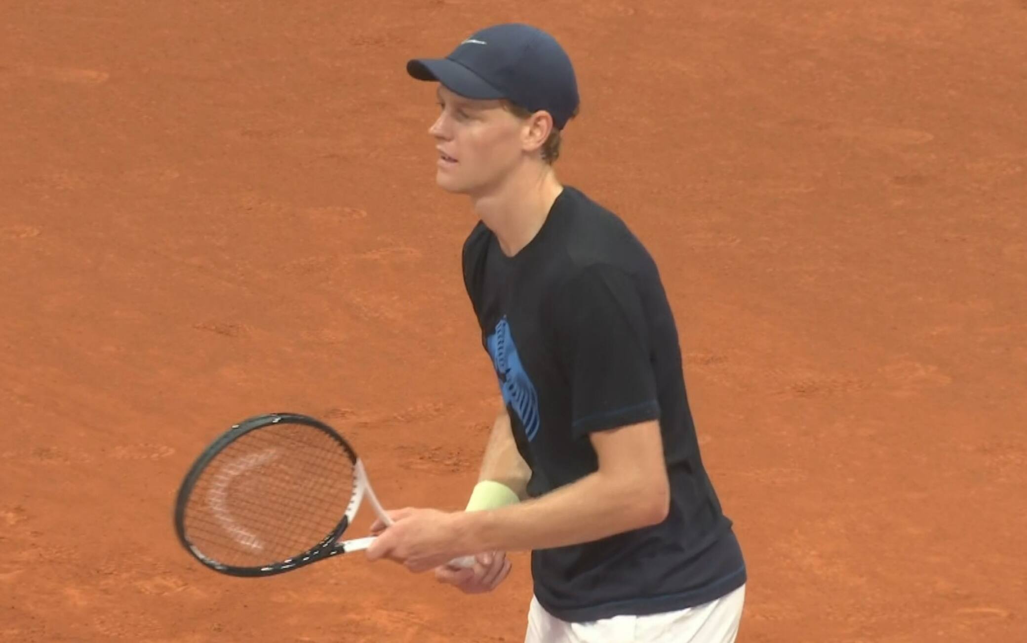 Sinner, l'allenamento alla vigilia della finale con Zverev all'Atp Madrid