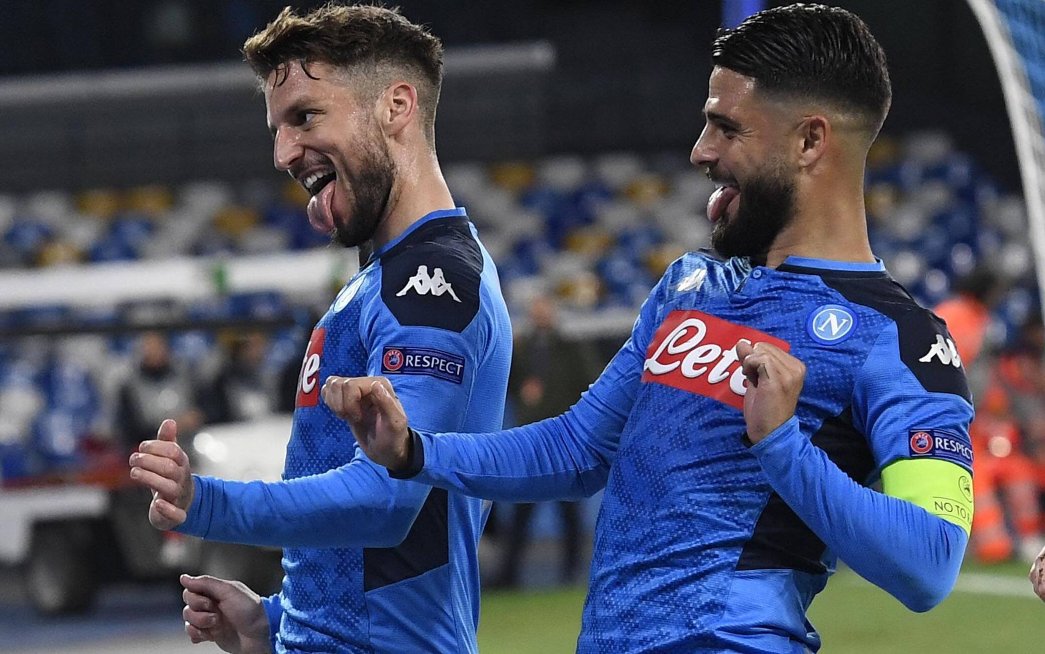 Napoli's Dries Mertens (L) jubilates with his teammate Lorenzo Insigne after scoring the goal during the first leg of the UEFA Champions League round of 16 soccer match SSC Napoli vs FC Barcelona at the San Paolo stadium in Naples, Italy, 25 February 2020. ANSA/CIRO FUSCO 
