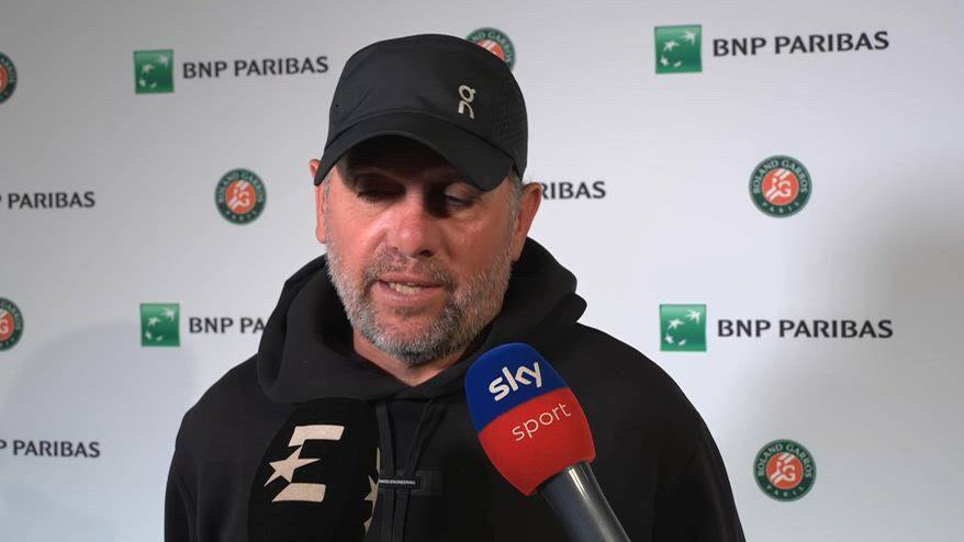Papà Cobolli: "Flavio è speciale, si merita la top 10"