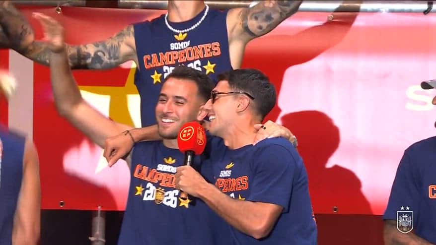 Spagna, Zubimendi canta "Waka Waka" in onore del 2010