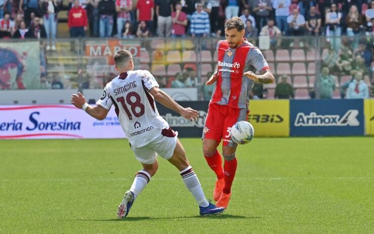 Cremonese-Torino 0-0: annullato un gol a Baschirotto, super Paleari