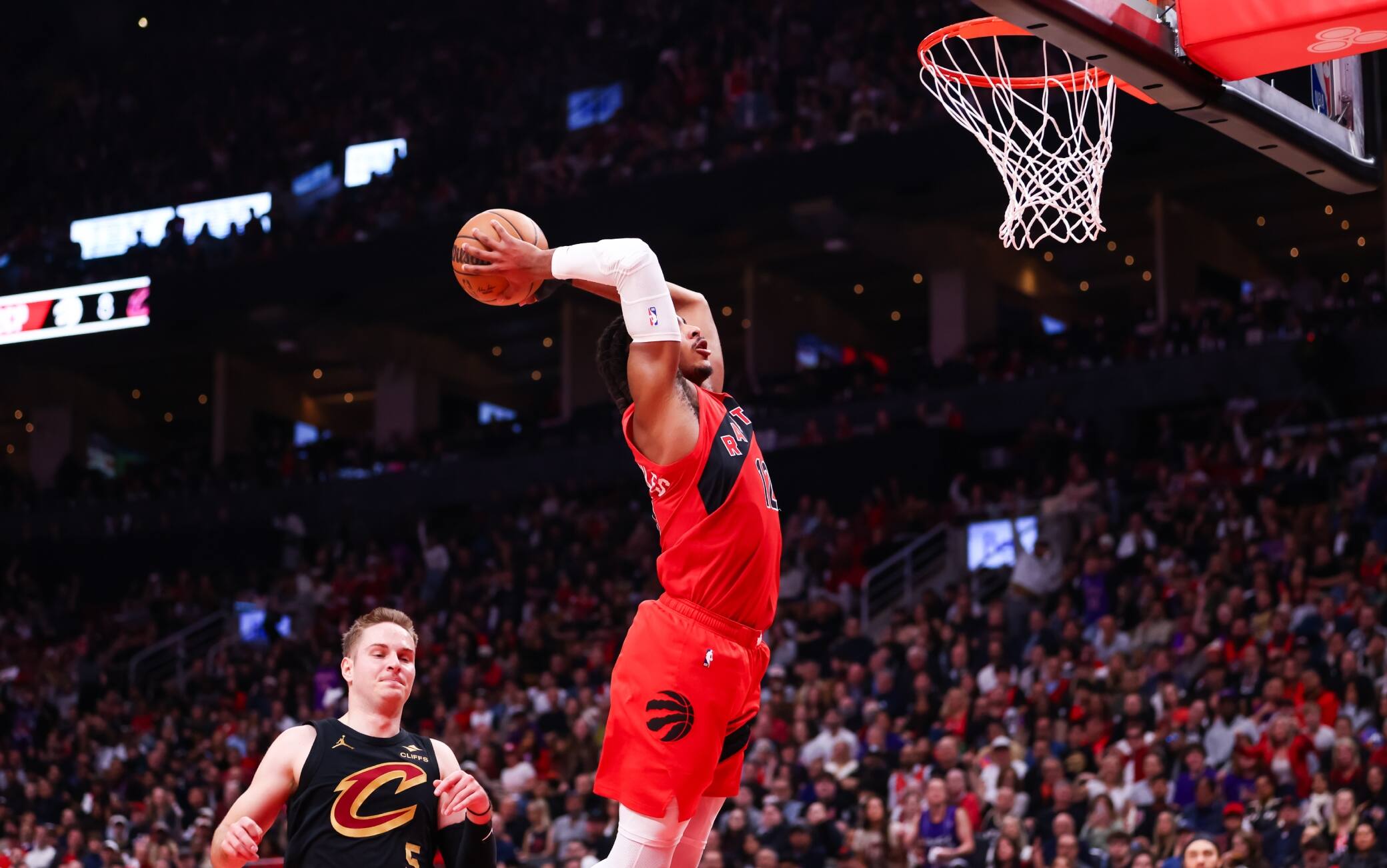 Playoff NBA, i risultati del sabato: Toronto soffre ma vince, ora è 2-2 con i Cavs